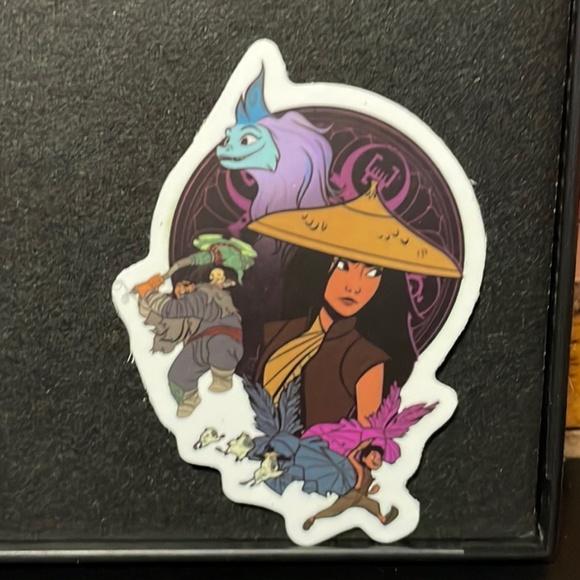 RAYA THE LAST DRAGON STICKER - Picture 1 of 1